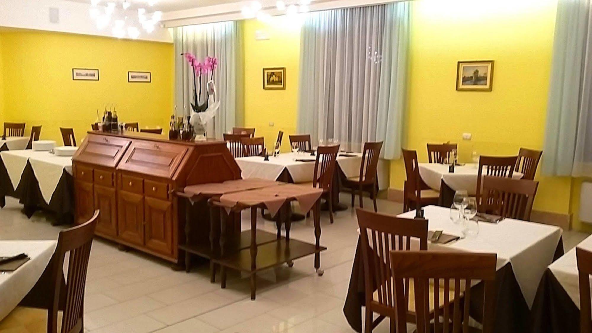 Residenza Il Capitano Bed & Breakfast San Benedetto Po Ngoại thất bức ảnh